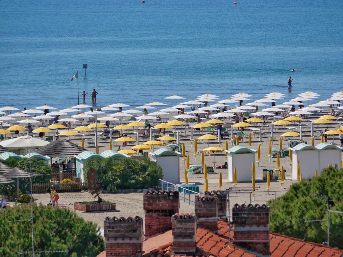 Laguna Faro Suites - Adults Only Grado Esterno foto